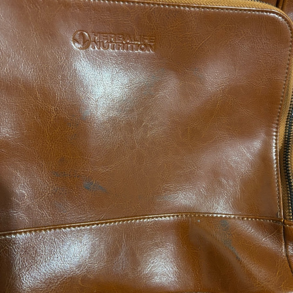 Brown spacious back pack - Picture 3 of 9